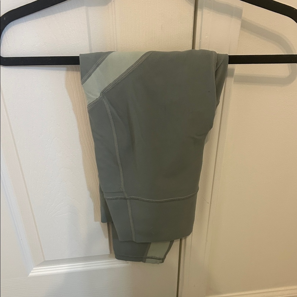 Women’s Green Leggings